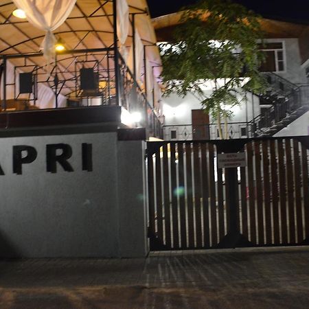 Hotel Capri 苏呼米 外观 照片