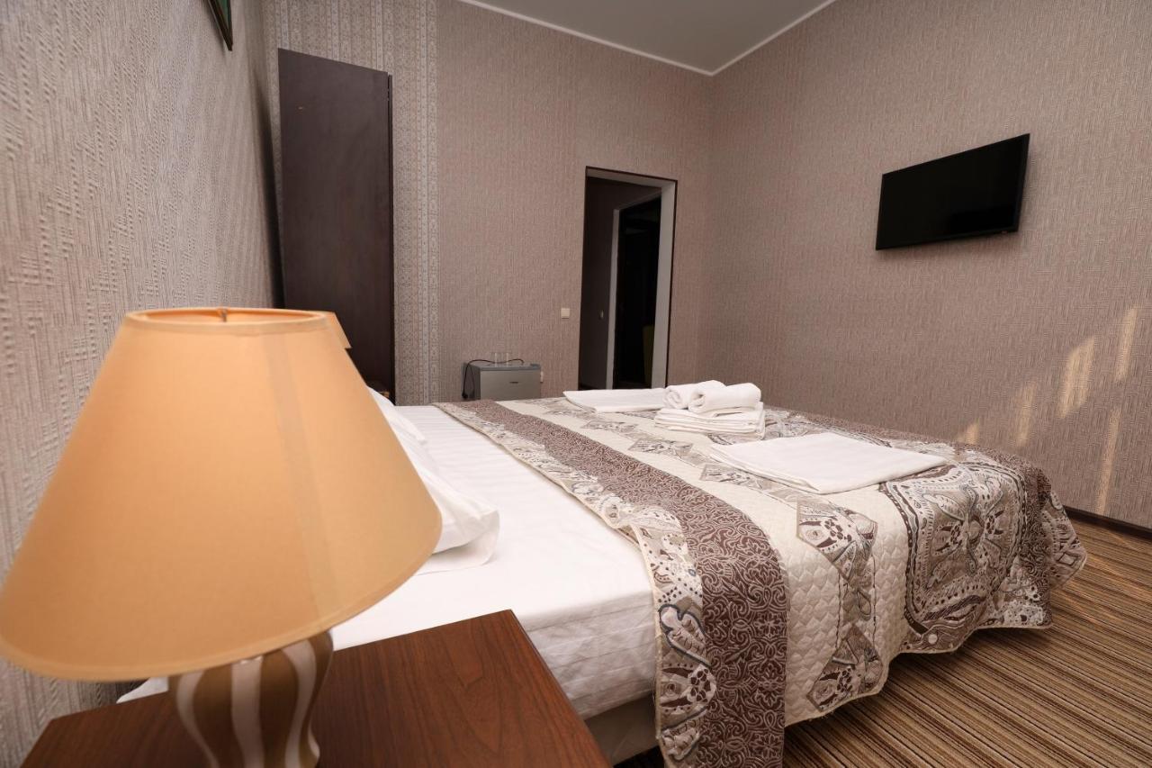Hotel Capri 苏呼米 外观 照片