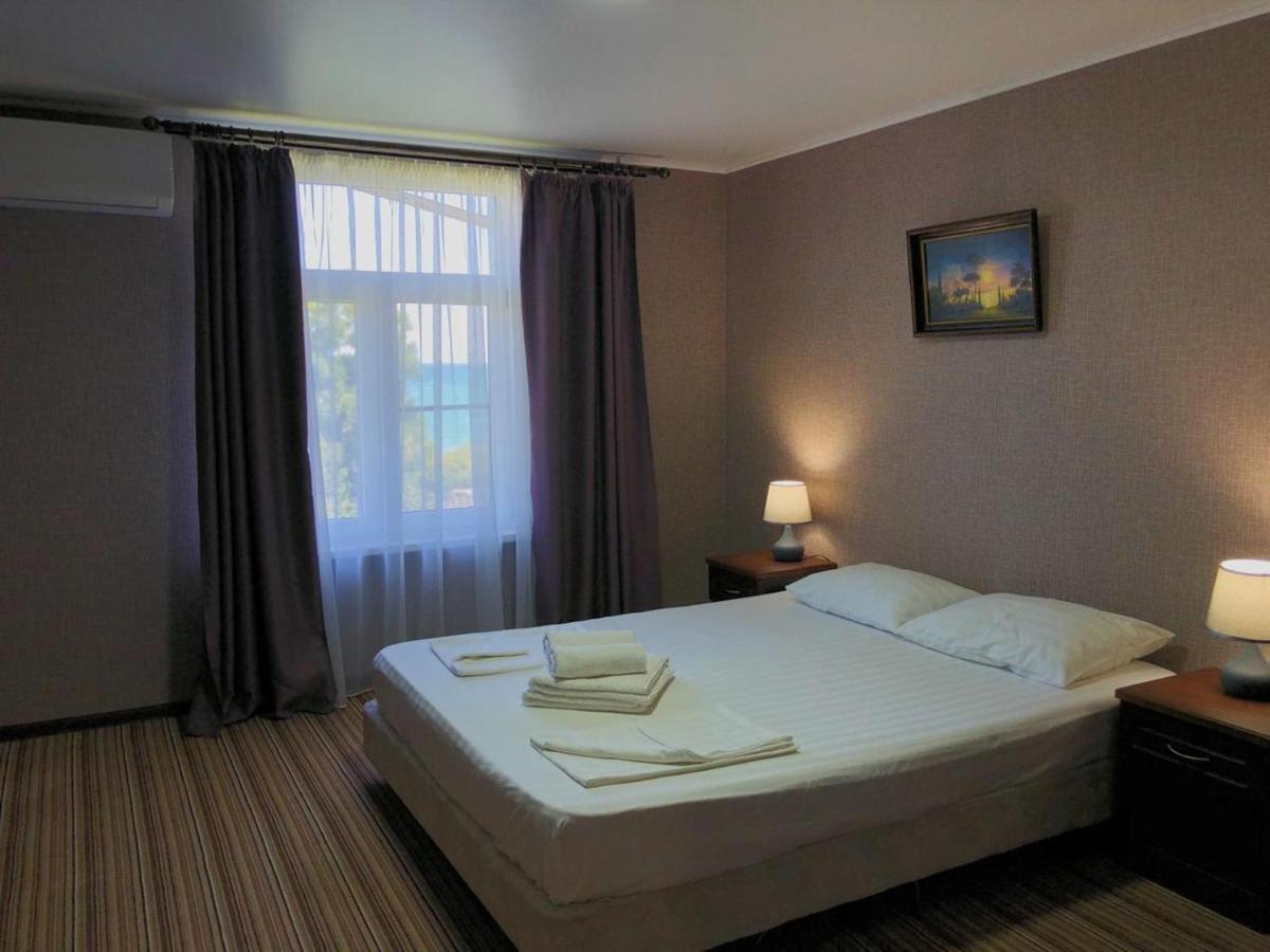 Hotel Capri 苏呼米 外观 照片