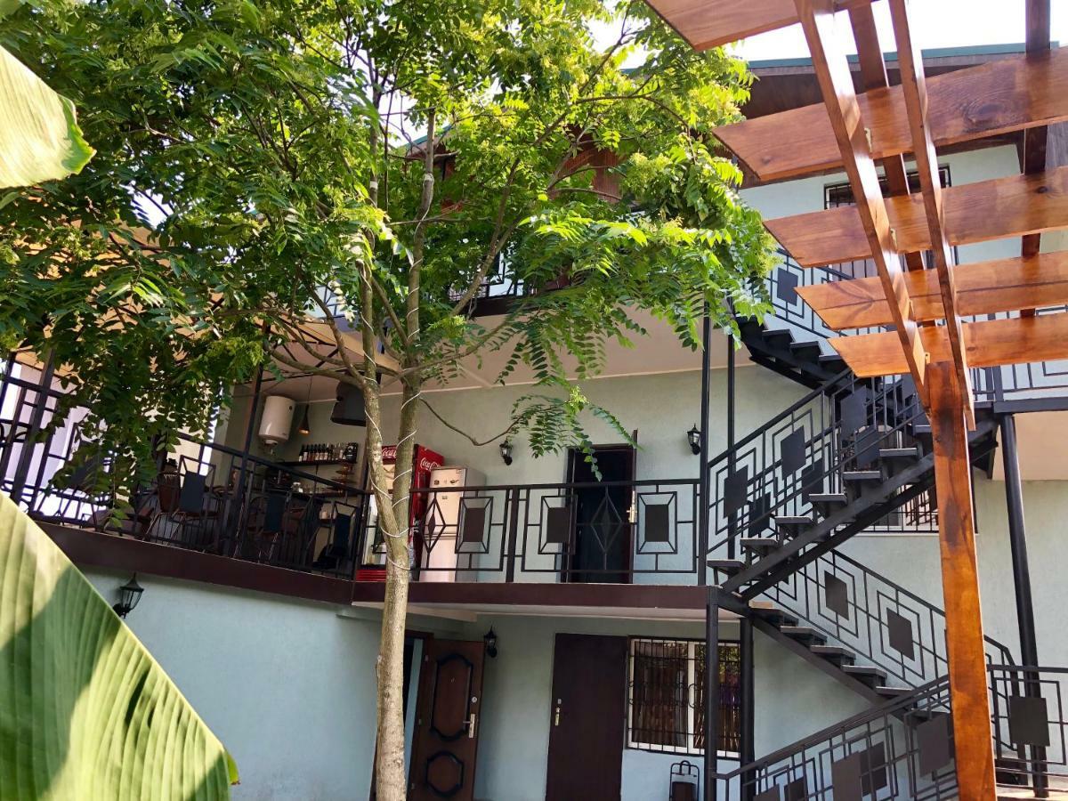 Hotel Capri 苏呼米 外观 照片