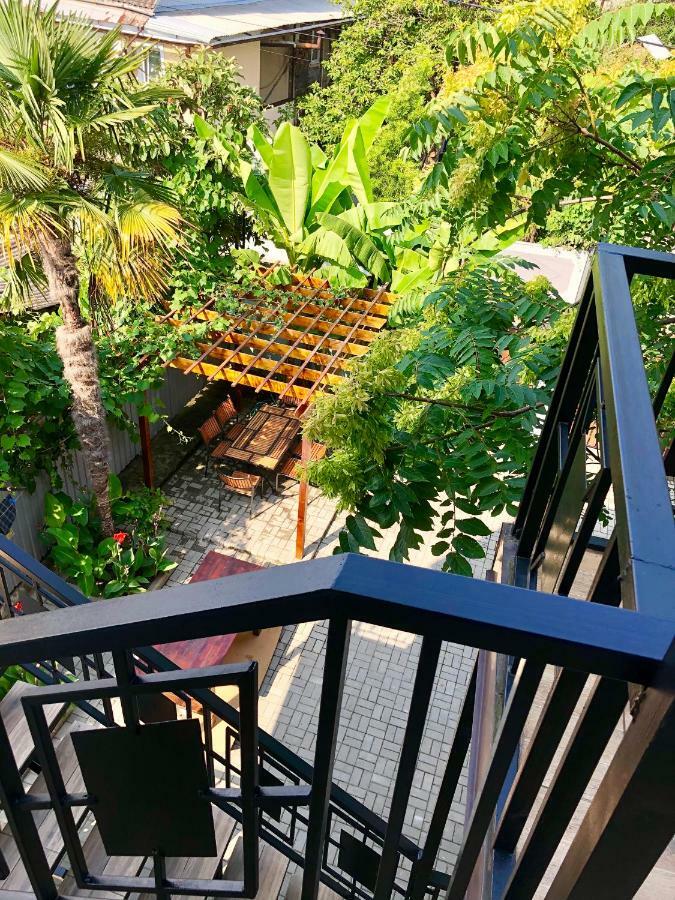 Hotel Capri 苏呼米 外观 照片